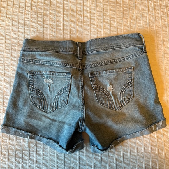 Hollister Denim Midi Shorts Light Wash - Picture 2 of 3